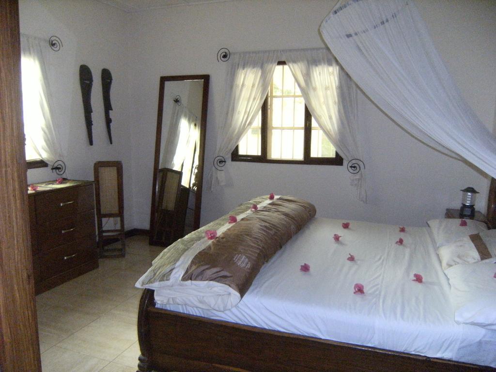 Mandinka Lodge Kololi Oda fotoğraf